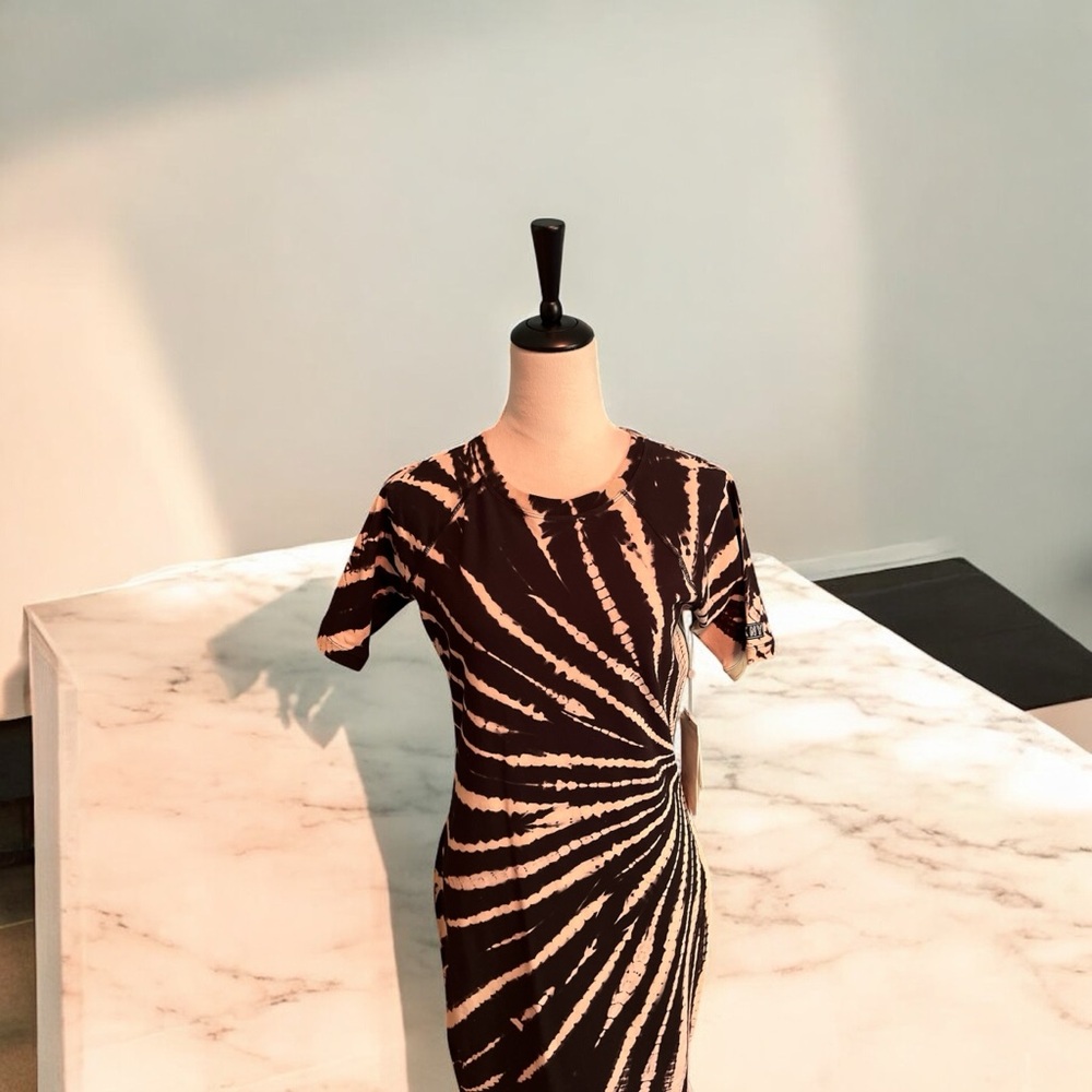 DKNY Black and Cream Tie Dye T-Shirt Midi Dress New With Tags Medium